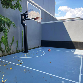 Lapangan Basket Rumah Pribadi