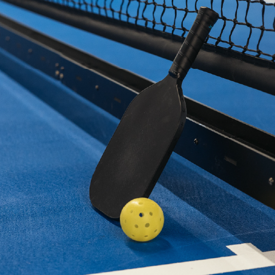 Lantai & Peralatan Pickleball